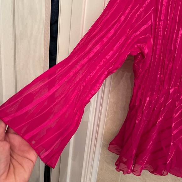 Women’s Fuchsia Blouse - Picture 8 of 8